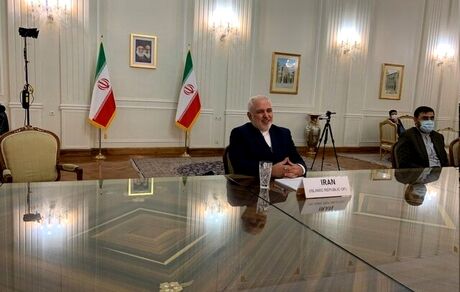 
ظریف: گزینه‌های ایران در برابر تمدید تحریم‌های تسلیحاتی قاطع خواهد بود
