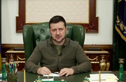 زلنسکی رئیس جمهور اوکراین: عقب نشینی روسیه قابل توجه است