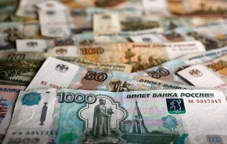روبل در برابر یورو و دلار رکورد زد