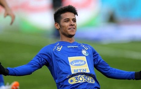 قایدی: نیازی به گول زدن داور ندارم، چون گلزنی بلدم