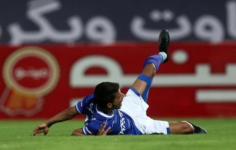 برد دقیقه نودی استقلال در آبادان با گل نیمکت نشین پرسپولیس