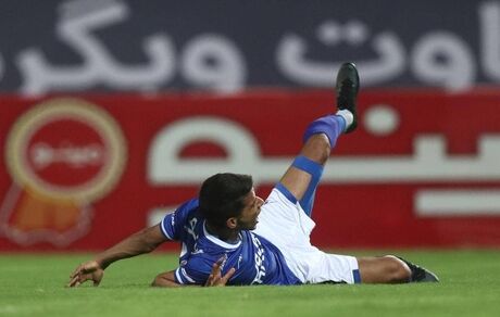 برد دقیقه نودی استقلال در آبادان با گل نیمکت نشین پرسپولیس