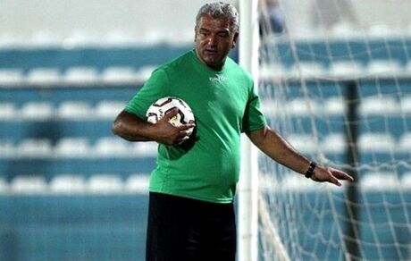 جمعه وداع غمبار پرسپولیسی‌ها و جامعه فوتبال با نادر باقری در کرج