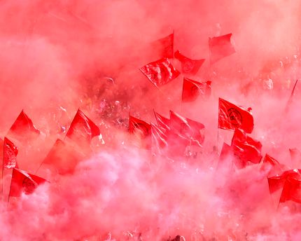 دیدار حساس لیگ برتر فوتبال گلی نداشت / تراکتور و سپاهان هیچ هیچ به نفع پرسپولیس