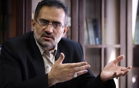 حسینی: هدف اصلاحات اقتصادی کاهش فاصله طبقاتی است