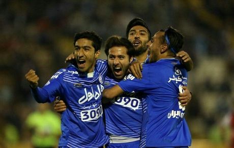 انتقاد تند آبی‌ها: همراه اول پول استقلال را نداده است