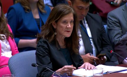 یک مقام آمریکایی: ایران با یک انتخاب رو به روست / آمریکا اعمال حداکثر فشار دیپلماتیک و اقتصادی را ادامه می‌دهد