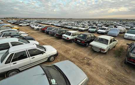 نزدیک به ۲ هزار خودروی رها شده در معابر عمومی مهران به پارکینگ پلیس منتقل شدند