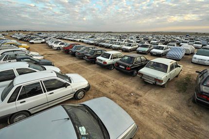 نزدیک به ۲ هزار خودروی رها شده در معابر عمومی مهران به پارکینگ پلیس منتقل شدند