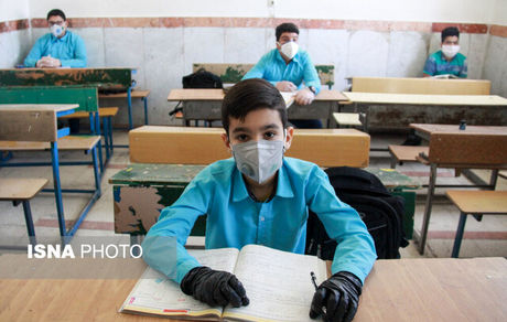 حاجی‌پور: کمیسیون آموزش نحوه بازگشایی مدارس را بررسی می‌کند
