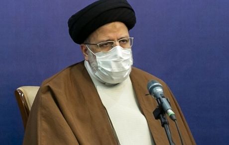 آیت‌الله رئیسی: همکاری قوای مجریه و مقننه برای اجرای سند تحول قضایی لازم است