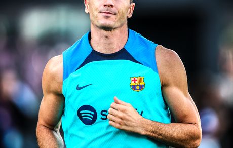 لواندوفسکی: هواداران بارسلونا را مثل قبل خوشحال می‌کنم