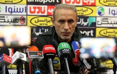 گل محمدی: فوتبال ایران را یک سال تعطیل کنید