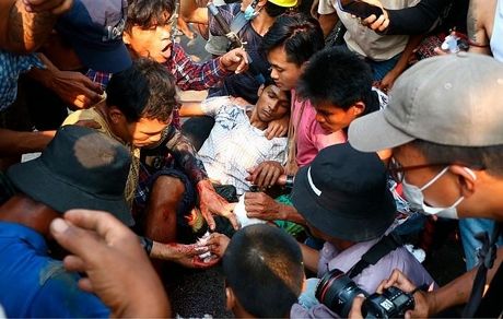 باز هم تظاهرکنندگان میانماری به خاک و خون کشیده شدند