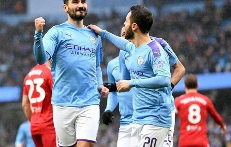 شکست سنگین لیورپول برابر منچسترسیتی