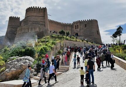 بازدید ۱۴۸ هزار گردشگر از اماکن دیدنی استان لرستان