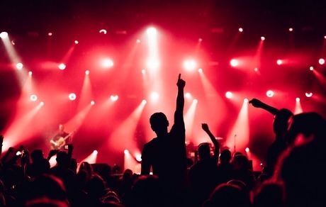 سفرهای نافرجام ۲ خواننده ایرانی برای کنسرت در خارج از کشور