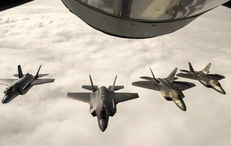  هشدار روسیه علیه رزمایش هوایی ناتو در قطب شمال