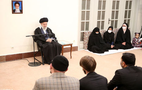 مسئله پیشرفت علمی و عبور از مرزهای دانش نباید فراموش شود