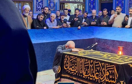 ادای احترام رئیس جمهور به مزار رهبر شهید انقلاب
