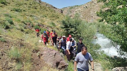 پایان تلخ جست‌وجوی امدادگران هلال احمر؛ پیکر بانوی استاد دانشگاه مفقود شده در آبشار سوله‌دوکل بعد از ۸ روز پیدا شد