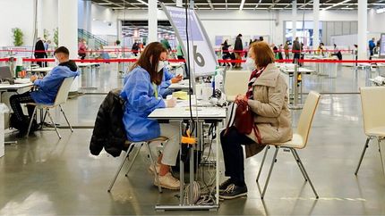 افراد واکسینه نشده در برابر کرونا قرنطینه میشوند