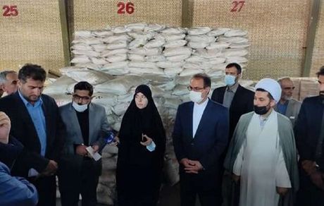 بازدید خداییان از گمرک سلفچگان/ دستور تعیین تکلیف خودروهای لوکس