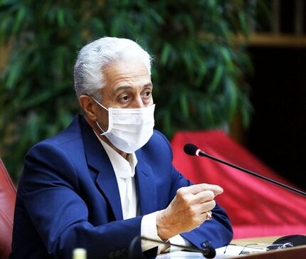 وزیر علوم: منتظر بازگشت آموزش‌های پیشین نباشیم