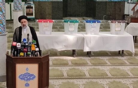 ستاد رئیسی به اخلال در برگزاری انتخابات اعتراض کرد