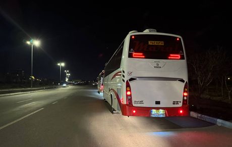 اتوبوس تیم ملی فوتبال از مرز ایران-ترکه گذشت
