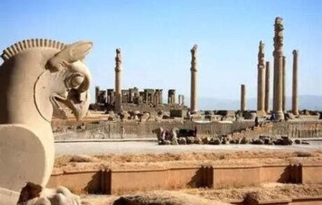 هشدار درخصوص خطرات توسعه شهری در حریم تخت جمشید