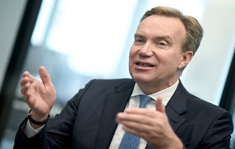 استعفای رئیس مجمع جهانی اقتصاد داووس بخاطر اپستین