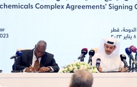 قطر به کمک عربستان بزرگترین پتروشیمی خود را می‌سازد