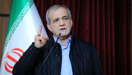رئیس جمهور: از ابتدای انقلاب خیلی قوی‌تر هستیم / کمک کنیم مشکلات کشور حل شود