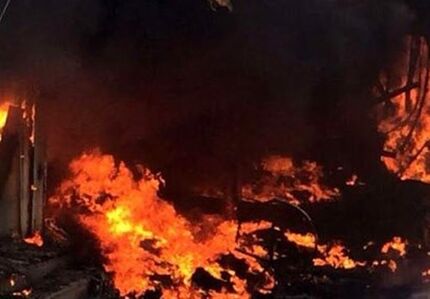انبار یک شرکت موادغذایی در همدان در آتش سوخت