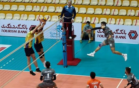 شهرداری ارومیه برد / دیدار حساس هفته را سایپا برد