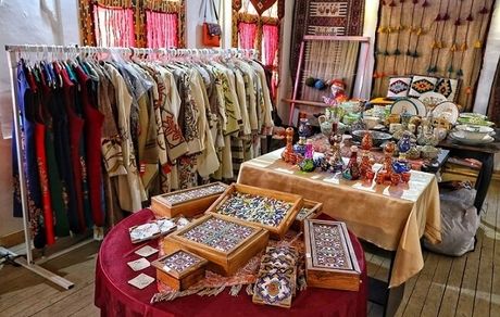 وعده راه‌اندازی بازارچه دائمی صنایع دستی در سنندج