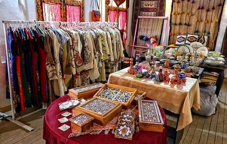 وعده راه‌اندازی بازارچه دائمی صنایع دستی در سنندج