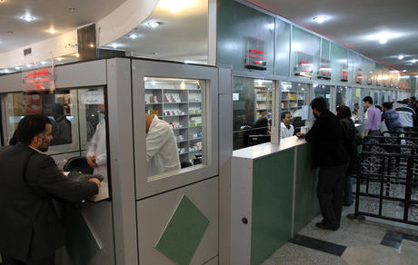 ادامه توزیع بدون محدودیت انسولین/توزیع داروهای مقابله با کرونا در داروخانه‌های هلال احمر