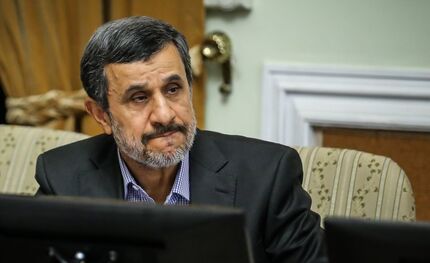احمدی نژاد در منزل بماند و راز و نیاز کند