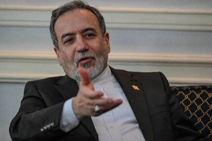 عراقچی: لذت فوتبال در کری خواندن است