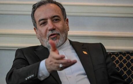 عراقچی: لذت فوتبال در کری خواندن است