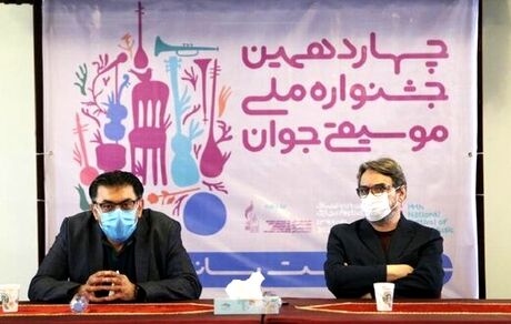 حسین علیزاده: نقش پلیس را برای هنرمندان ایفا نکنیم