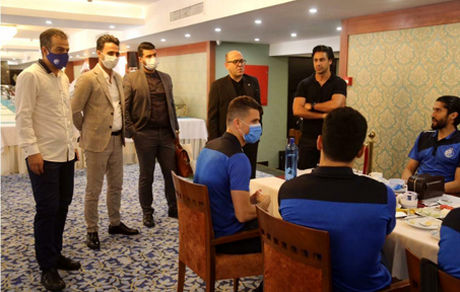 حضور سعادتمند در اردوی استقلالی‌ها پیش از دربی