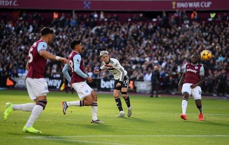 روزهای سیاه منچستریونایتد تمامی ندارد