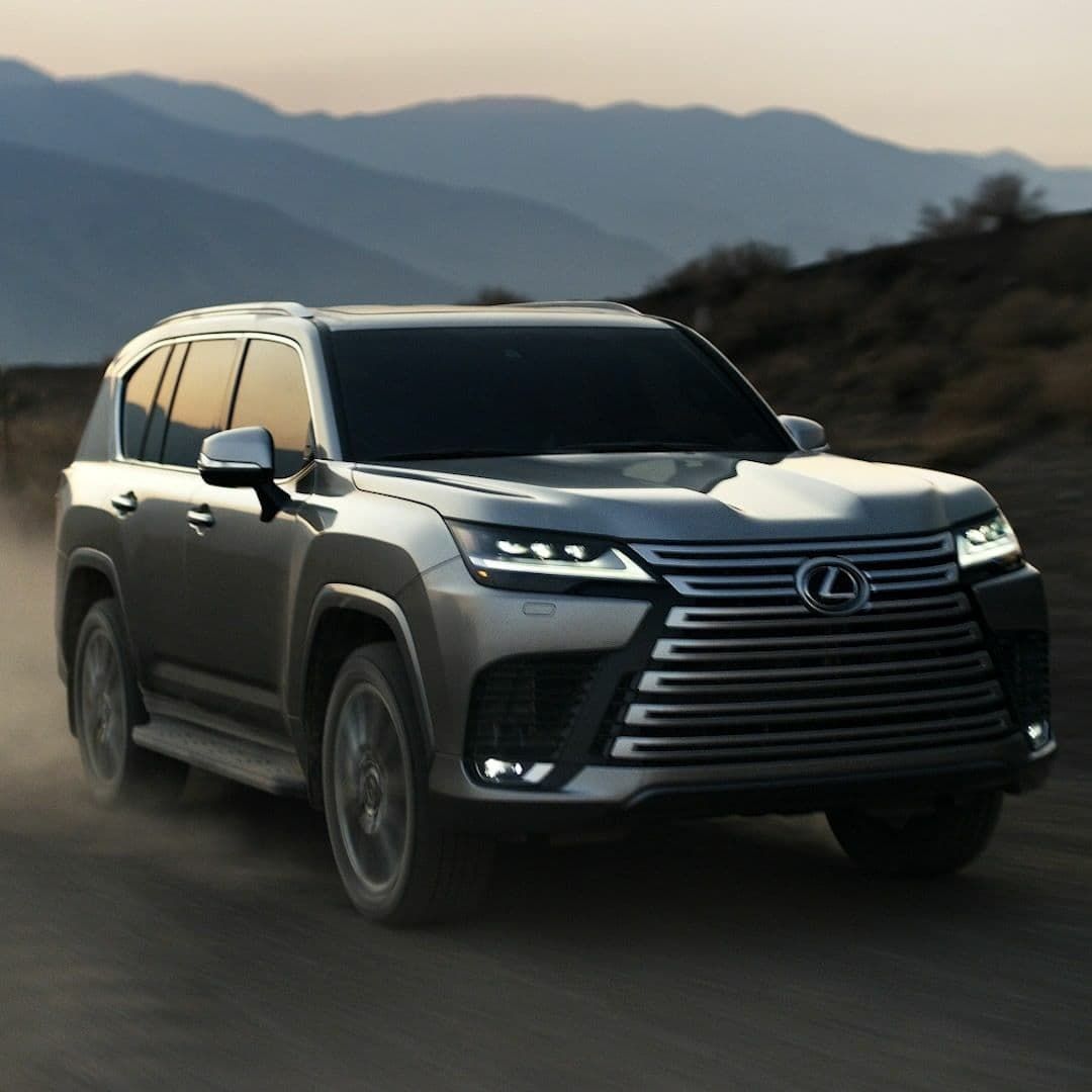 لکسوس ۲۰۲۲ LX 