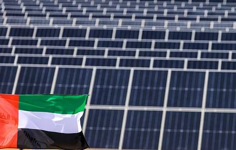 افتتاح یکی از بزرگترین نیروگاه‌های خورشیدی جهان در امارات