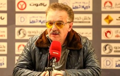 زنوزی، تاج و فدراسیون فوتبال را تهدید کرد