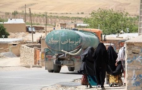 ۵۰۰۰ روستای کشور فاقد تاسیسات و آب است
