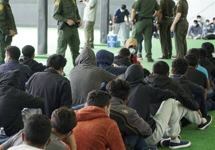 مقام آمریکایی: گرین کارت اتباع ۱۹ کشور از جمله ایرانی‌ها مورد بازنگری قرار می‌گیرد